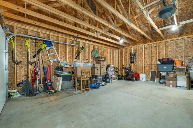 562 Pickering Road, Rochester, NH 03867