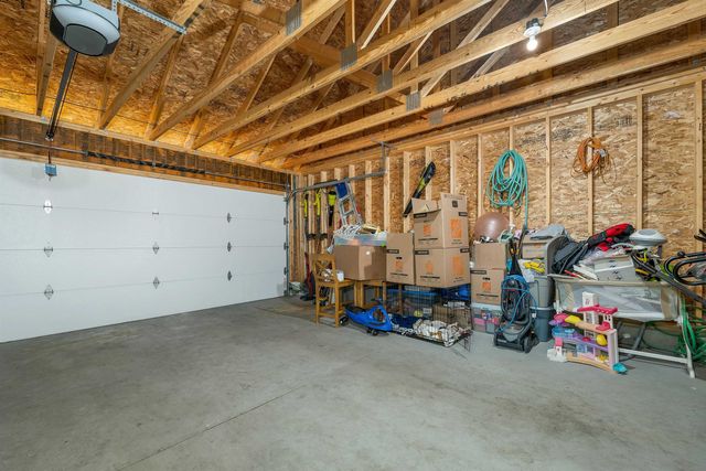 562 Pickering Road, Rochester, NH 03867