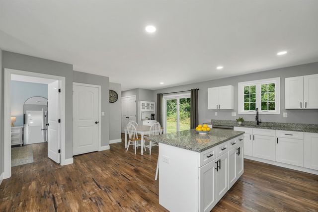 562 Pickering Road, Rochester, NH 03867