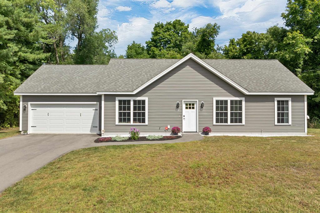 562 Pickering Road, Rochester, NH 03867