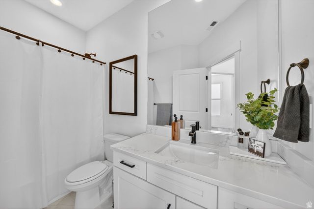 11048 S LAKE RUN RD, South Jordan, UT 84009