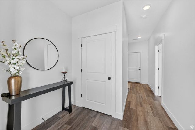 11048 S LAKE RUN RD, South Jordan, UT 84009