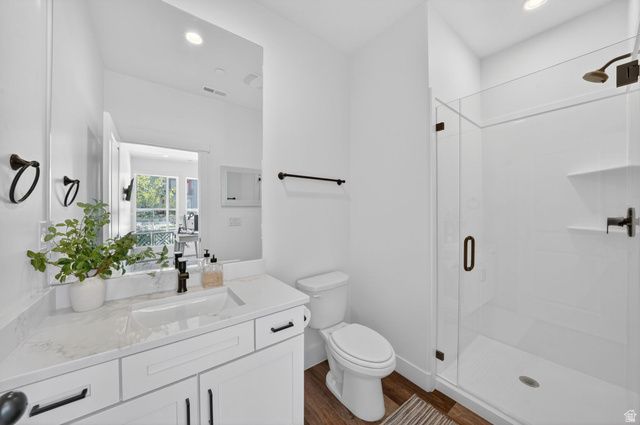 11048 S LAKE RUN RD, South Jordan, UT 84009