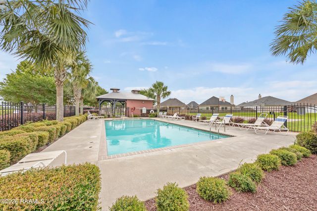 102 Agrarian Avenue, Rayne, LA 70578