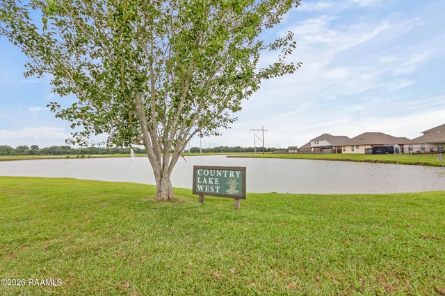 102 Agrarian Avenue, Rayne, LA 70578