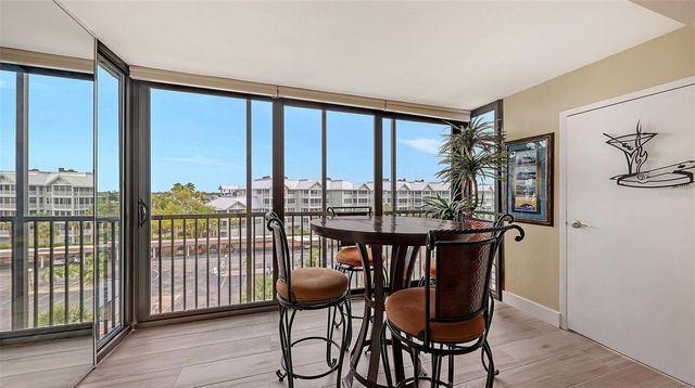 5855 MIDNIGHT PASS ROAD 510, Sarasota, FL 34242