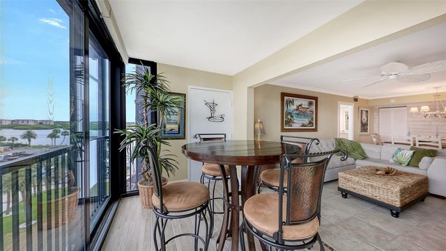 5855 MIDNIGHT PASS ROAD 510, Sarasota, FL 34242