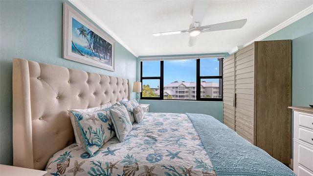 5855 MIDNIGHT PASS ROAD 510, Sarasota, FL 34242