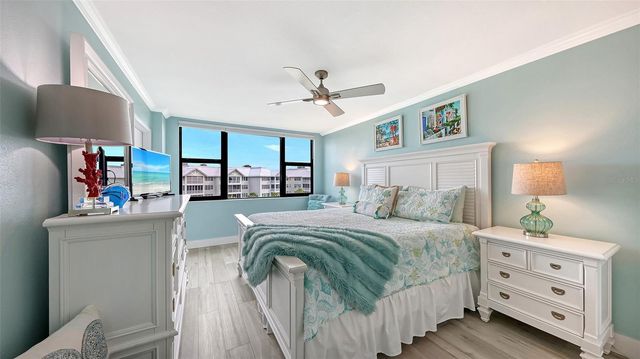 5855 MIDNIGHT PASS ROAD 510, Sarasota, FL 34242