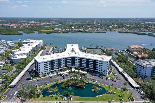 5855 MIDNIGHT PASS ROAD 510, Sarasota, FL 34242