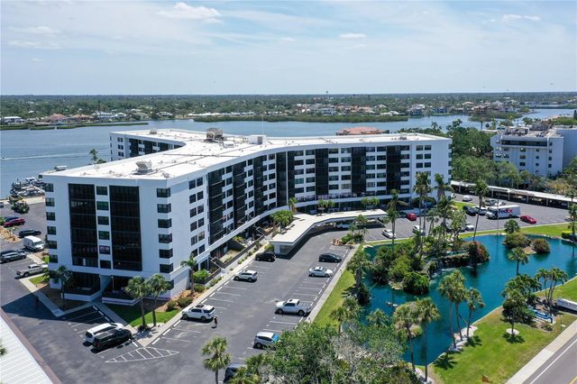 5855 MIDNIGHT PASS ROAD 510, Sarasota, FL 34242