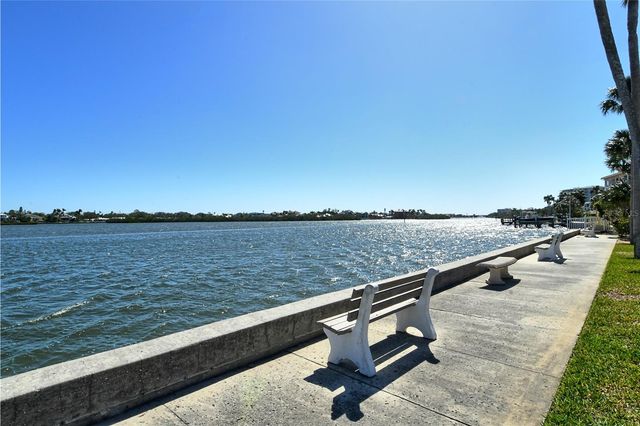 5855 MIDNIGHT PASS ROAD 510, Sarasota, FL 34242