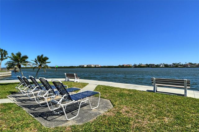 5855 MIDNIGHT PASS ROAD 510, Sarasota, FL 34242
