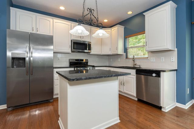 5725 Triplett Square, New Albany, OH 43054