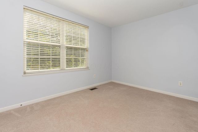 5725 Triplett Square, New Albany, OH 43054