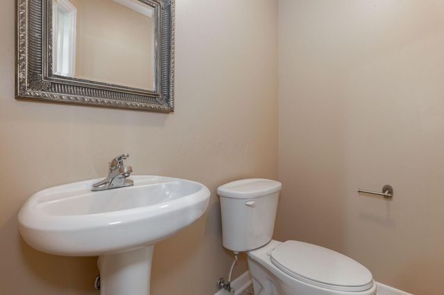 5725 Triplett Square, New Albany, OH 43054