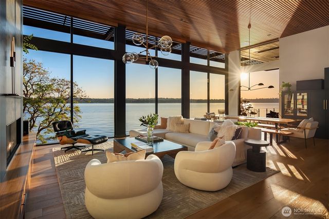 4041 W Mercer Way, Mercer Island, WA 98040