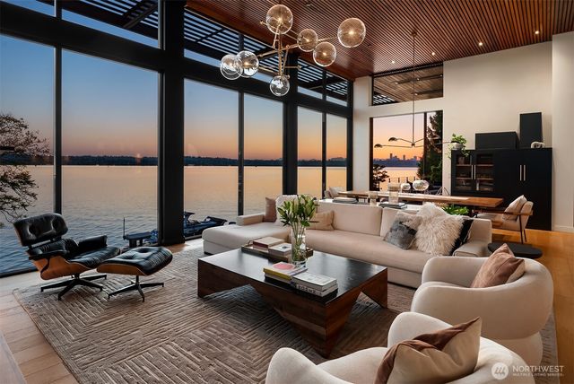 4041 W Mercer Way, Mercer Island, WA 98040