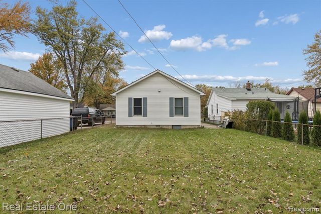 35833 Farragut Avenue, Westland, MI 48186