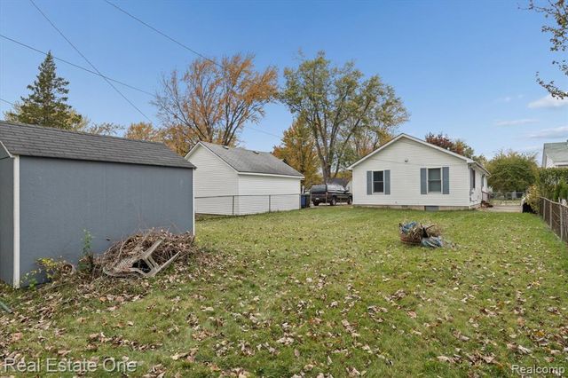 35833 Farragut Avenue, Westland, MI 48186
