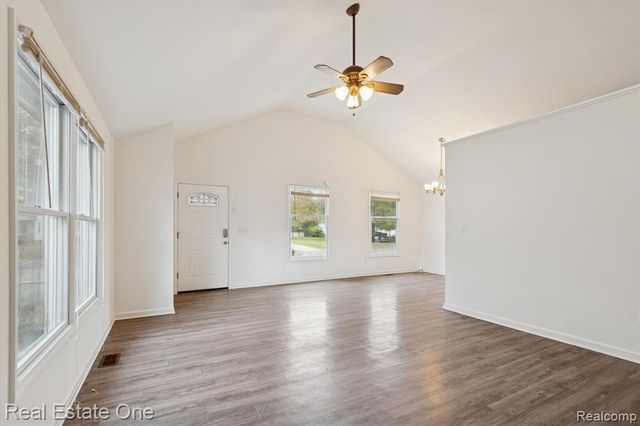 35833 Farragut Avenue, Westland, MI 48186