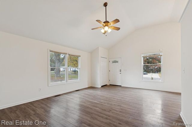 35833 Farragut Avenue, Westland, MI 48186