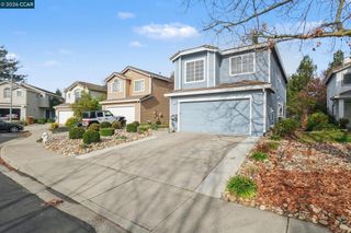 933 Country Run Dr, Martinez, CA 94553