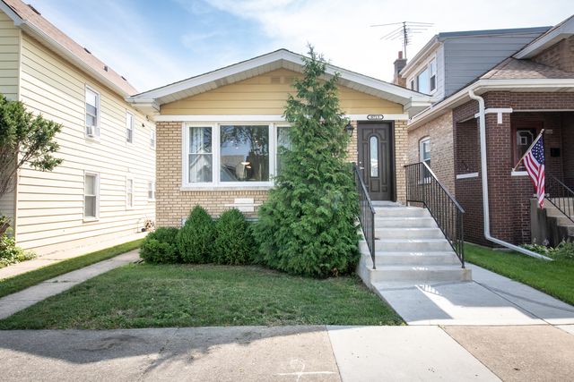3719 N New England Avenue, Chicago, IL 60634