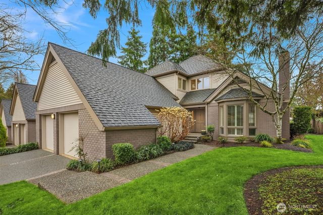1716 Bellevue Way NE, Bellevue, WA 98004