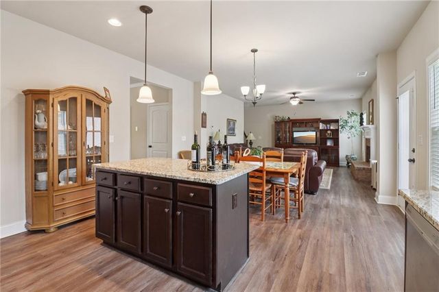 1001 Hartwell Road, Locust Grove, GA 30248