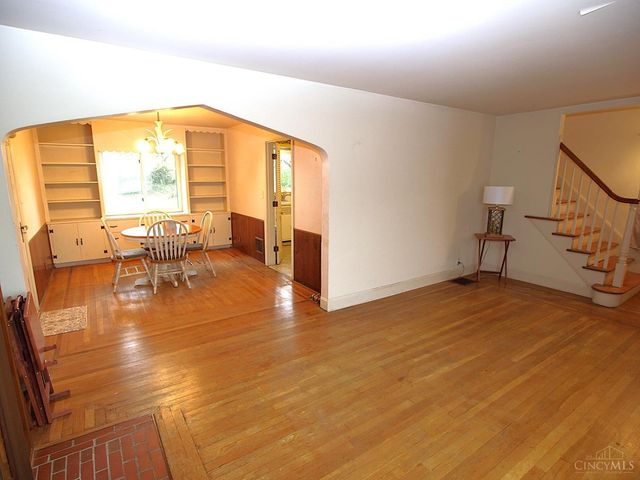 5553 Surrey Avenue, Green Twp, OH 45248