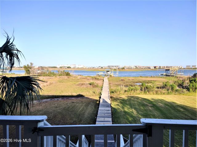 158 Big Hammock Point Road, Sneads Ferry, NC 28460