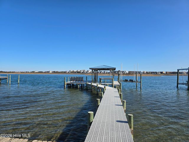 158 Big Hammock Point Road, Sneads Ferry, NC 28460