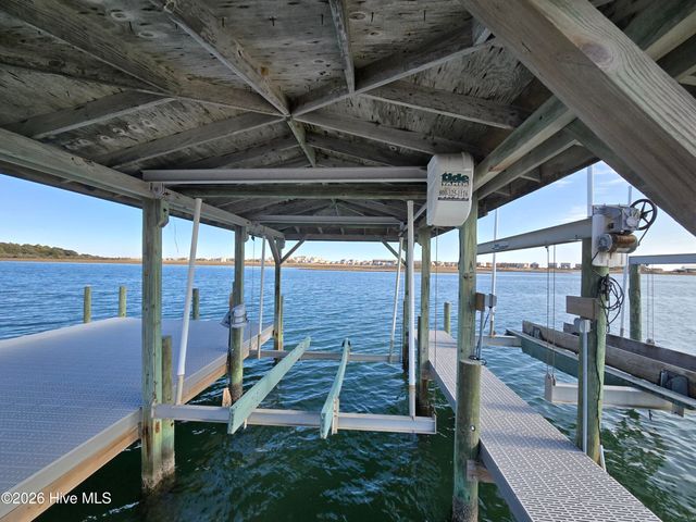 158 Big Hammock Point Road, Sneads Ferry, NC 28460