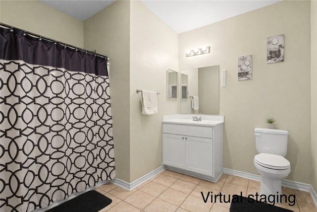 105 E Elm St, Taft, TX 78390