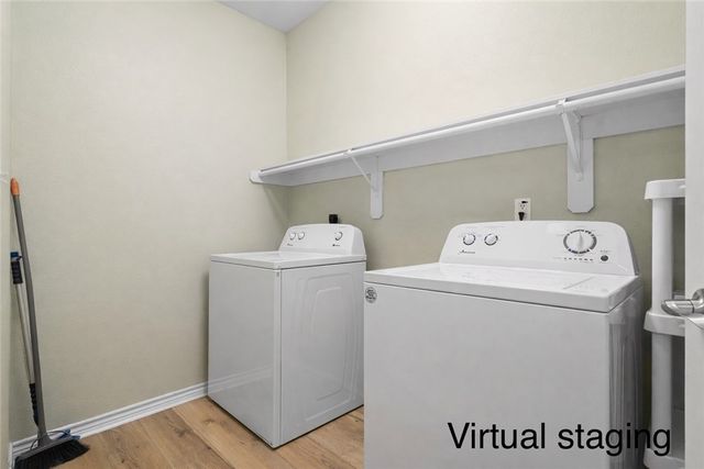 105 E Elm St, Taft, TX 78390