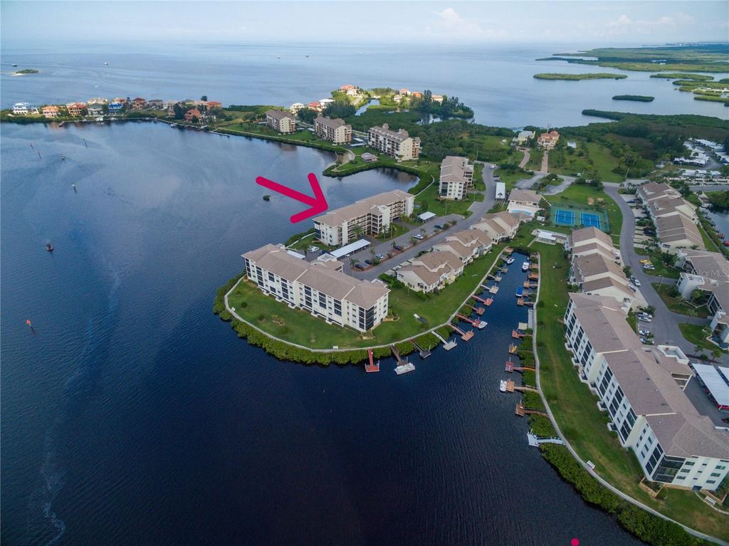 8211 BRENT STREET 843, Port Richey, FL 34668