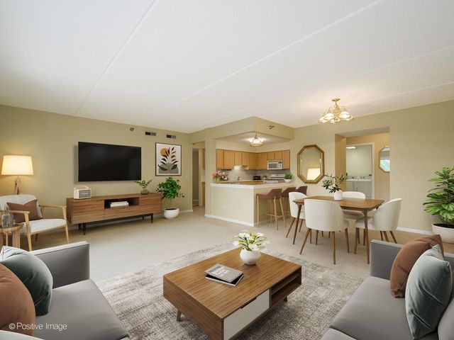 7071 W TOUHY Avenue 408, Niles, IL 60714