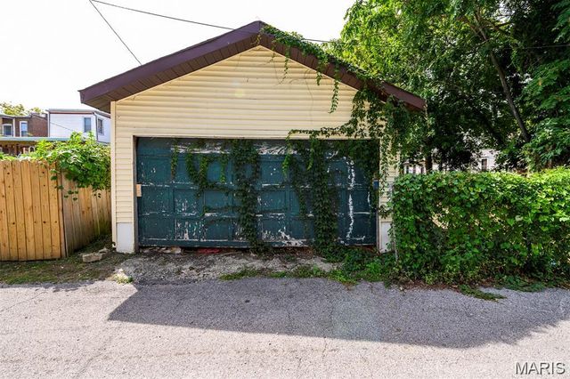 4147 Connecticut Street, St Louis, MO 63116