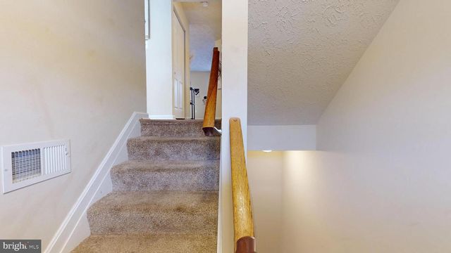 15 OAKSIDE LN, Indian Head, MD 20640