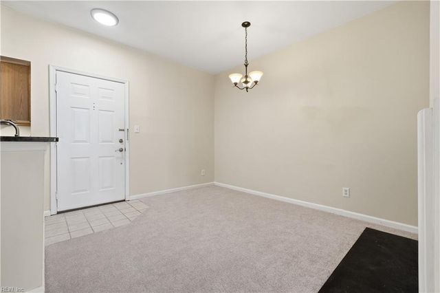 230 College Pl Apt 222, Norfolk, VA 23510