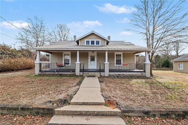 141 W Noell Avenue, Denton, NC 27239