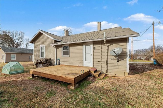 141 W Noell Avenue, Denton, NC 27239