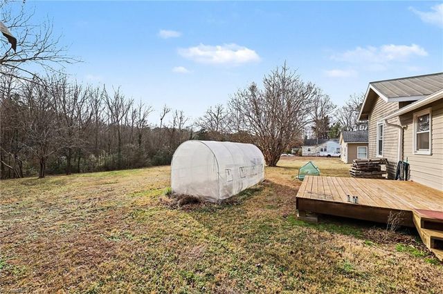 141 W Noell Avenue, Denton, NC 27239