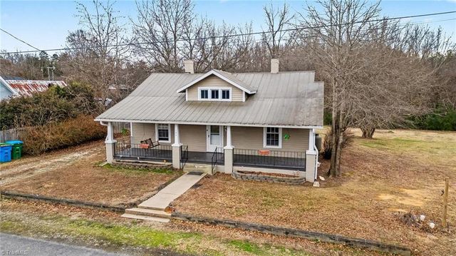 141 W Noell Avenue, Denton, NC 27239