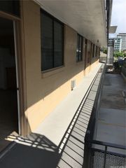 1118 Hoolai Street 201, Honolulu, HI 96814