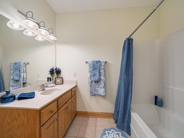 21087 National Street NE, East Bethel, MN 55011