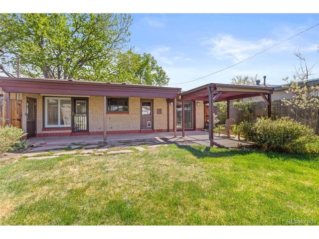 221 Magnolia St, Denver, CO 80220