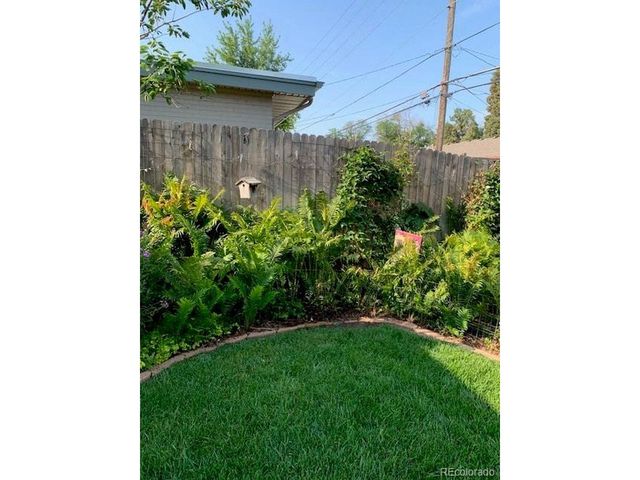 221 Magnolia St, Denver, CO 80220