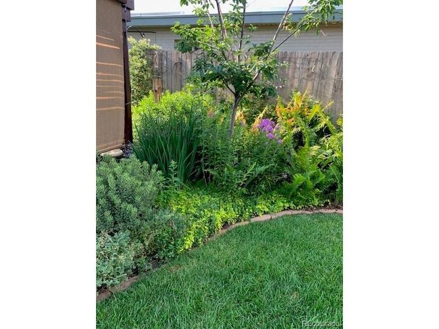 221 Magnolia St, Denver, CO 80220